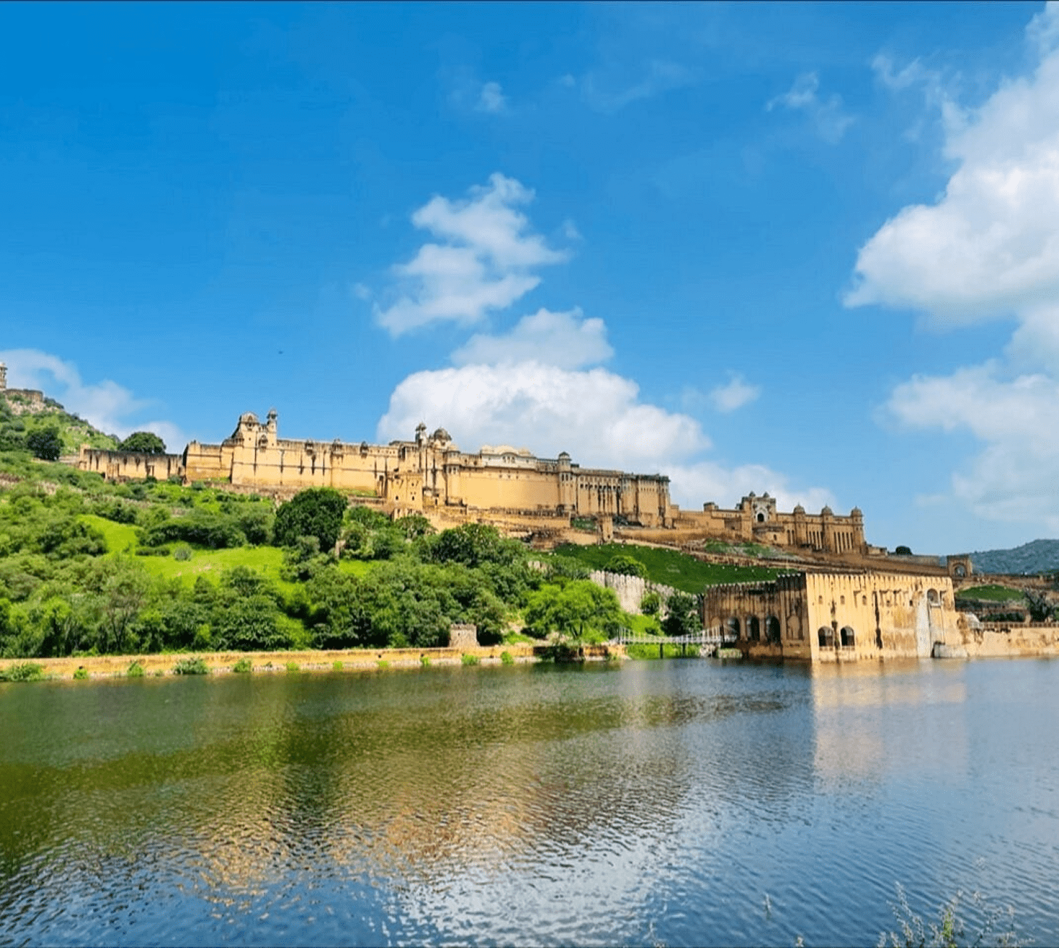Maota Lake Viewpoint