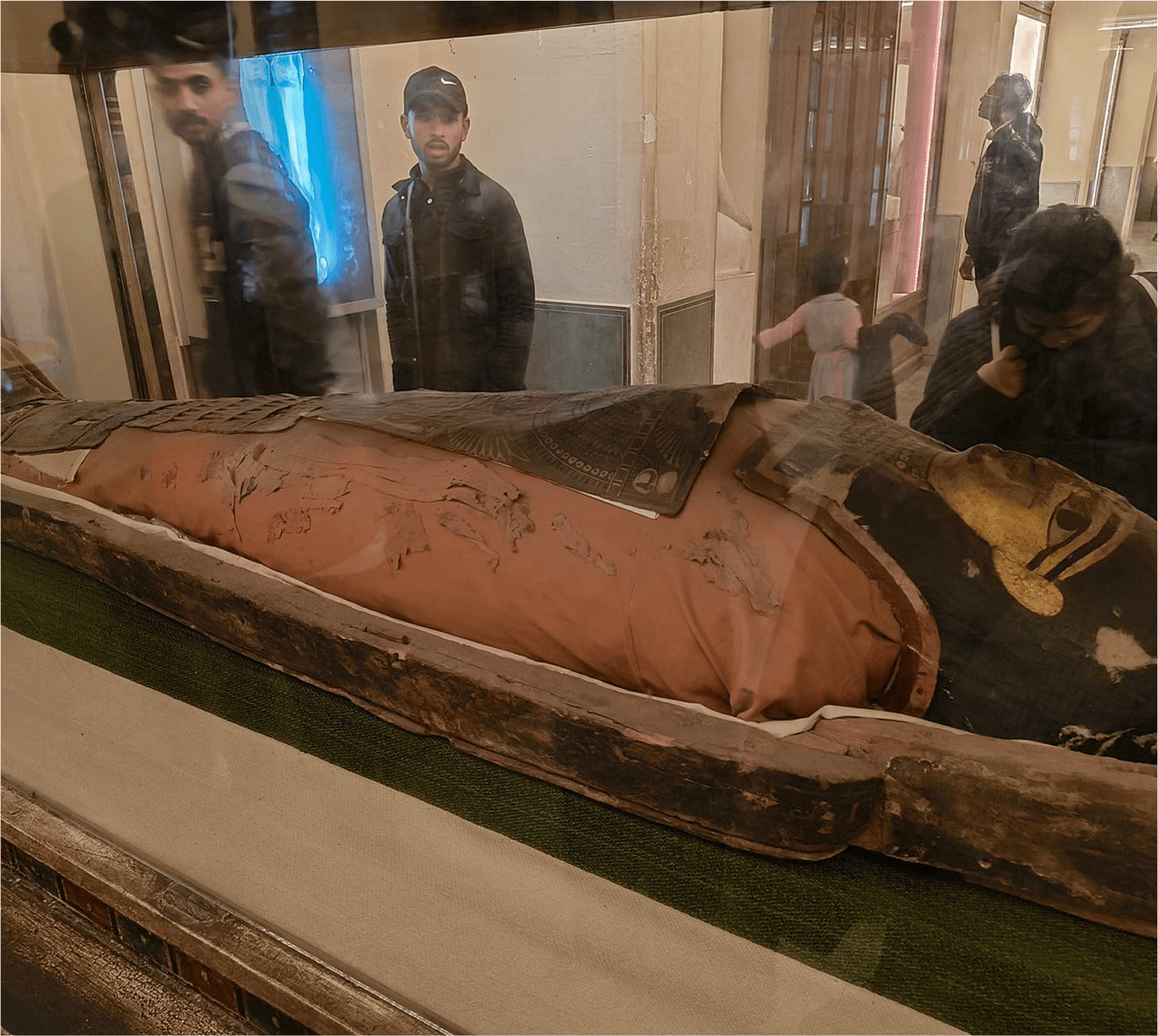 The Egyptian Mummy Star Attraction 1 min