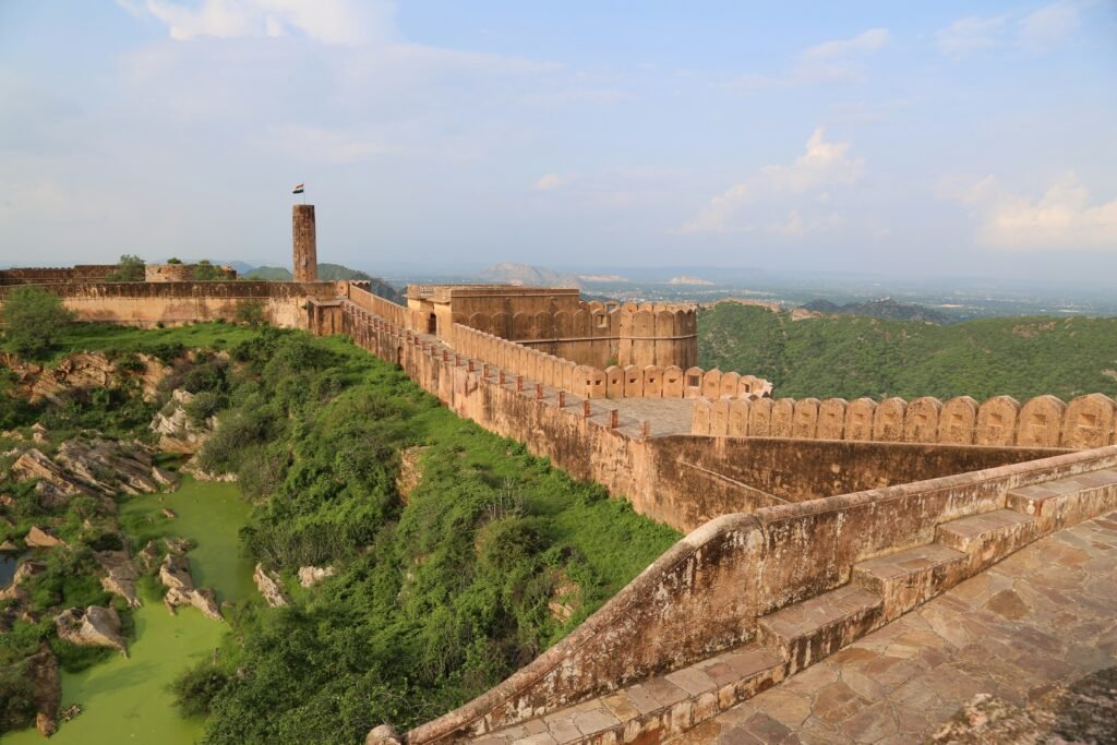 Discover Jaipur in Summer: Off-Season Charm and Heritage Stays at Dera Mandawa 2 Summer Morning Guide to Jaipur | Explore Before the Heat