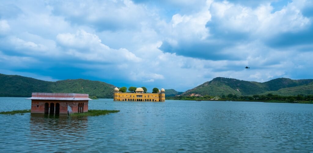 6 Jaipur Viewpoints That Completely Change in the Monsoon 1 Jal Mahal (Water Palace) in Jaipur, India, set in the middle of Man Sagar Lake.